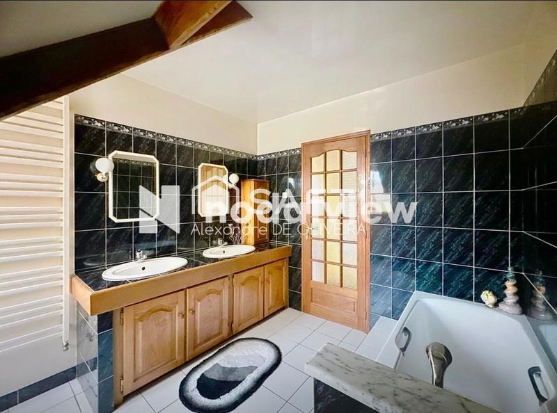 Maison - 101 m² - 5 pièces