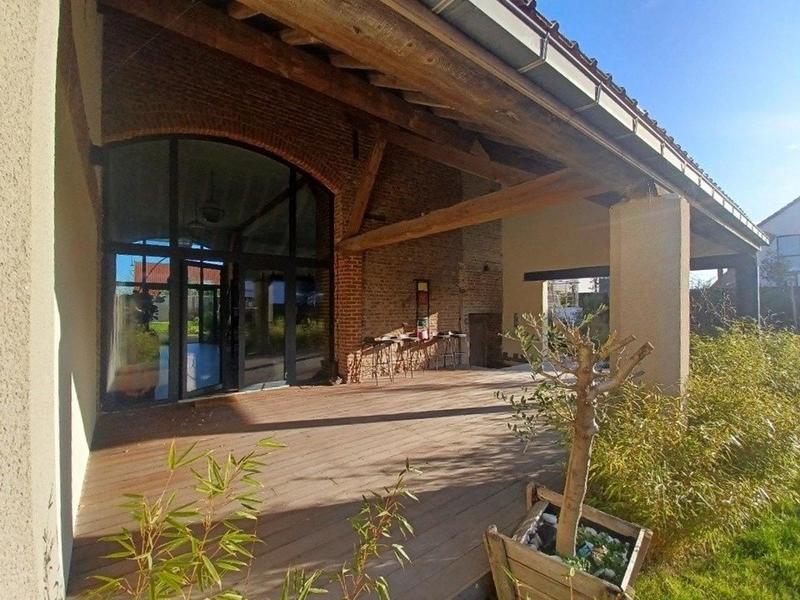 Villa - 423 m² - 7 pièces