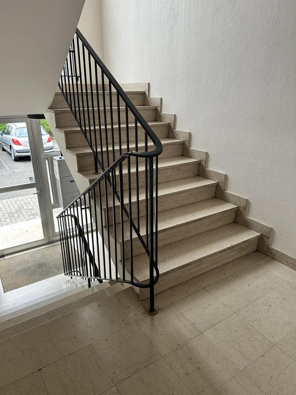 Appartement - 60 m² - 2 pièces