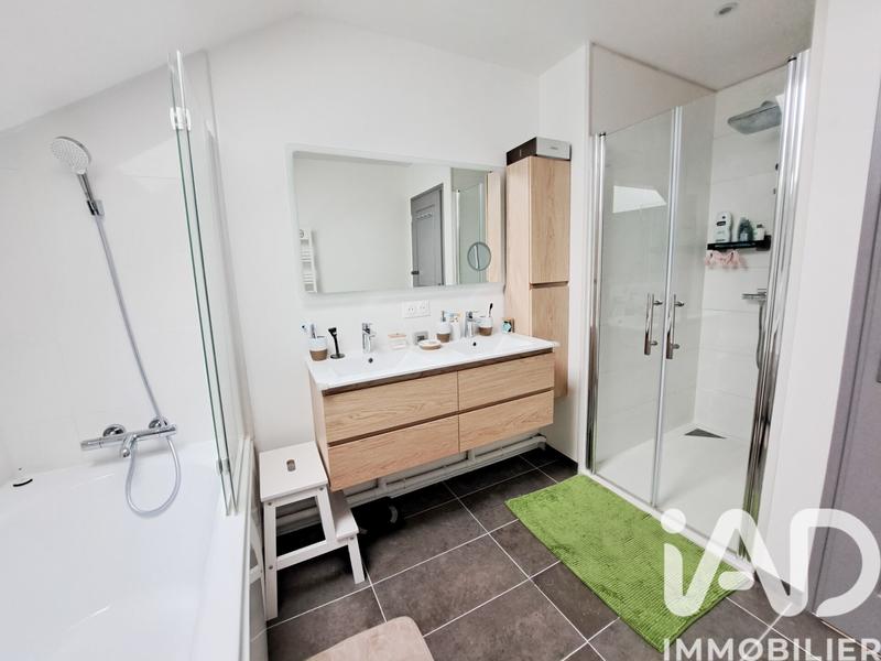 Maison - 118 m² - 5 pièces