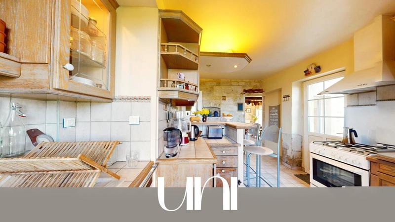 Maison - 388 m² - 12 pièces