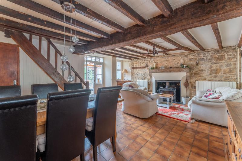 Maison - 142 m² - 6 pièces