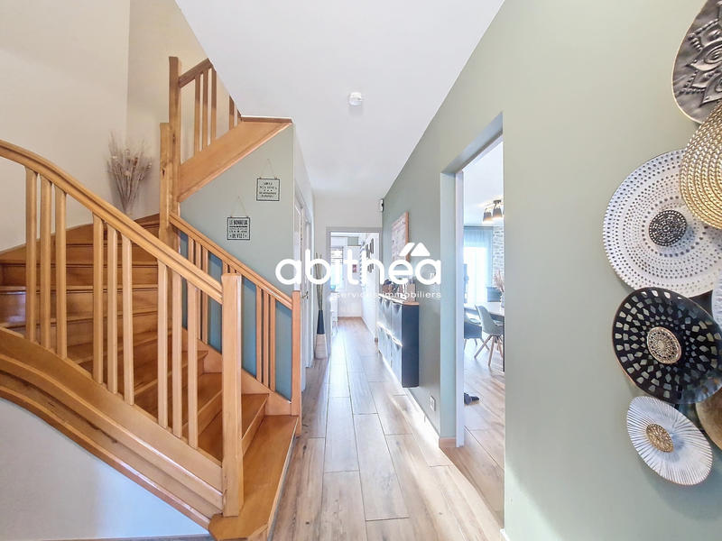 Maison - 98 m² - 4 pièces