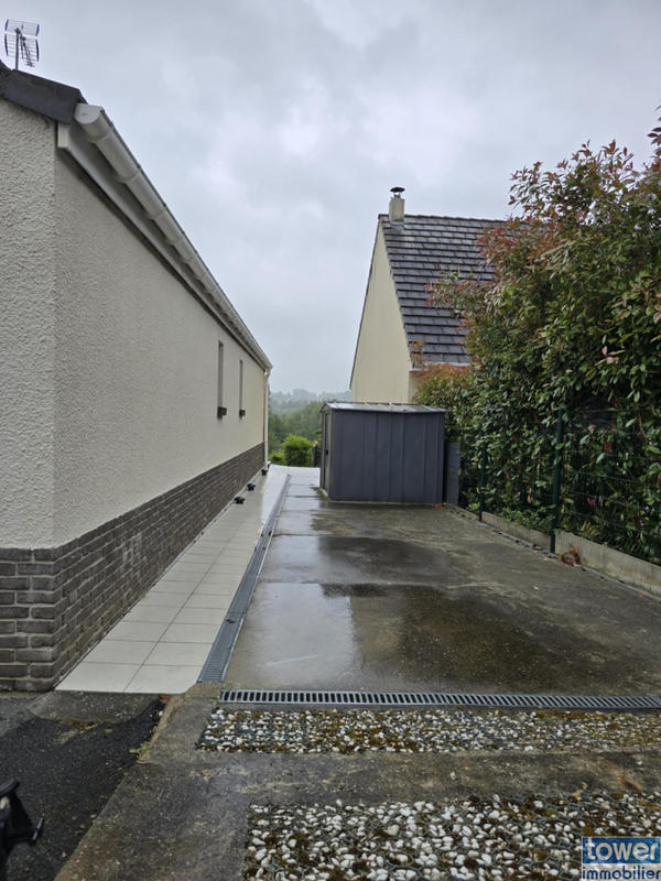 Maison - 160 m² - 9 pièces