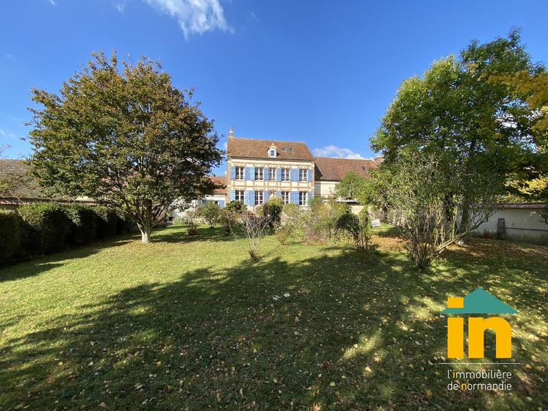 Maison de ville - 240 m² - 7 pièces