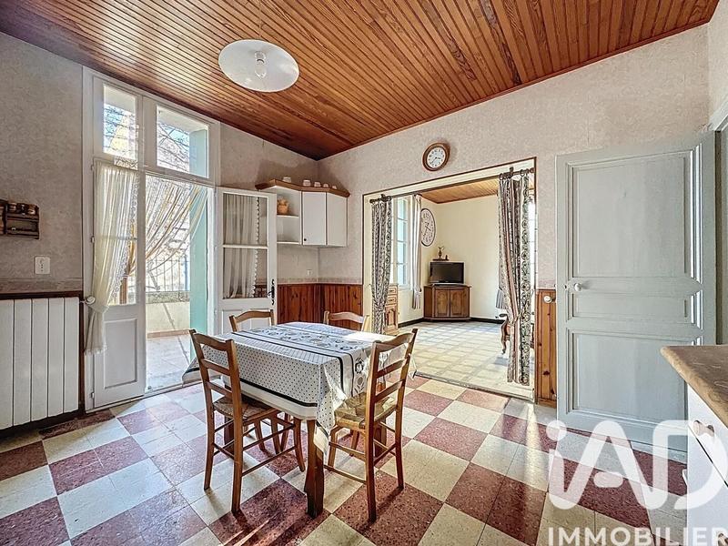 Maison - 253 m² - 8 pièces