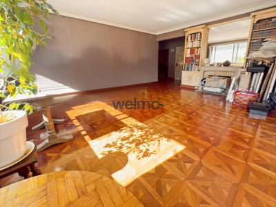 Appartement - 90 m² - 4 pièces