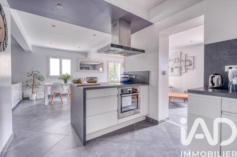 Maison - 115 m² - 6 pièces