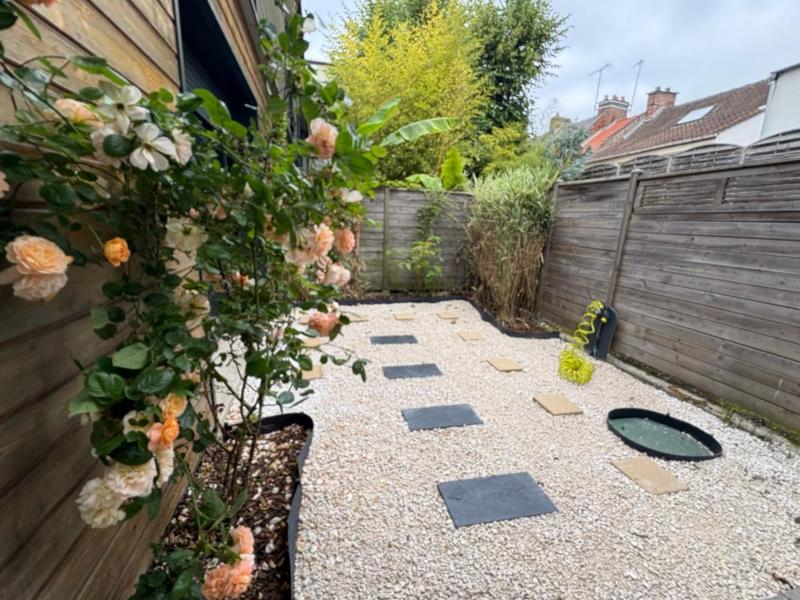 Maison - 256 m² - 7 pièces