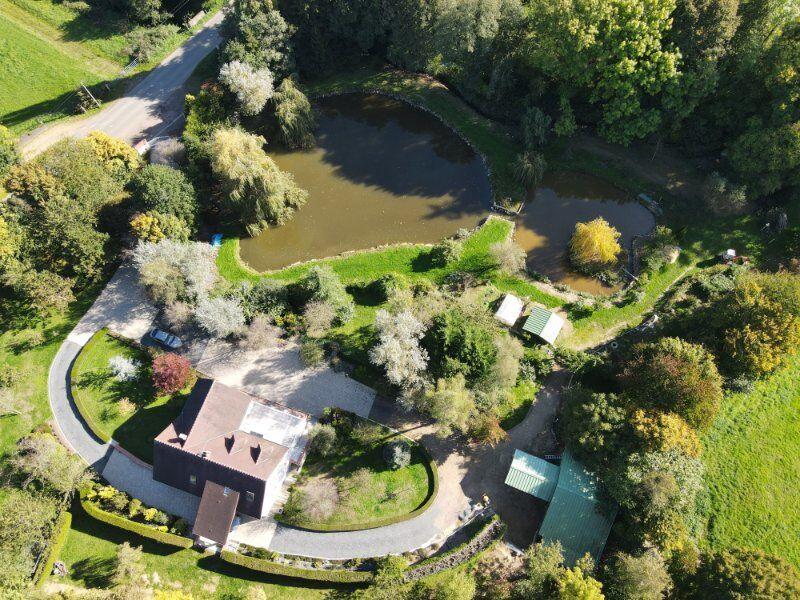 Maison - 232 m² - 8 pièces