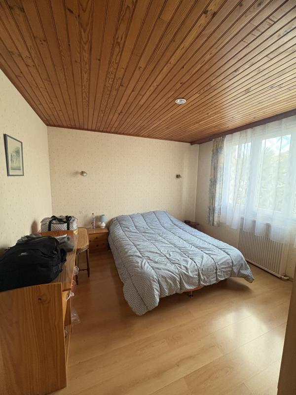 Maison - 135 m² - 10 pièces