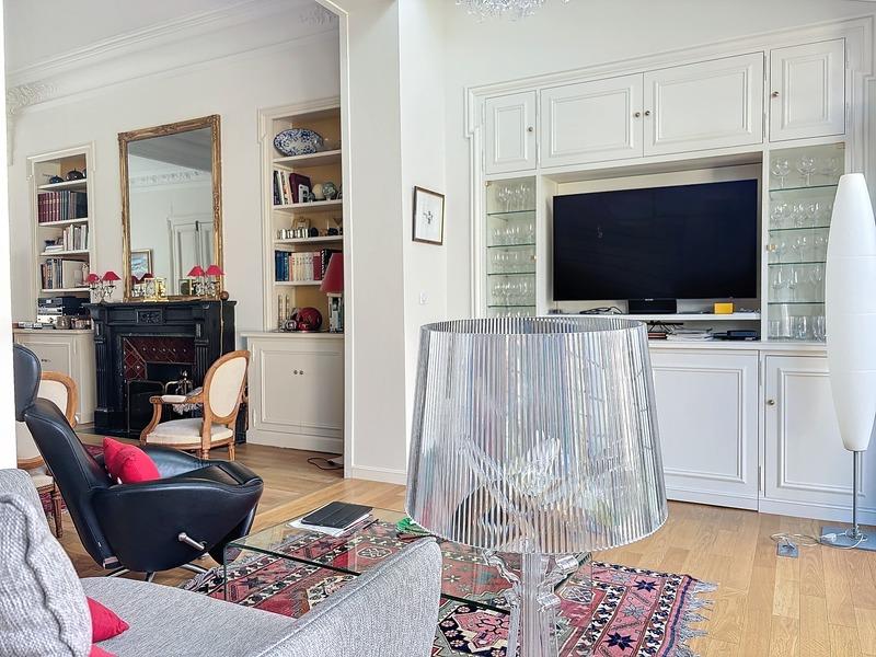 Maison bourgeoise - 334 m² - 13 pièces