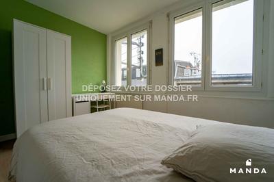 Chambre - 10 m² - 6 pièces