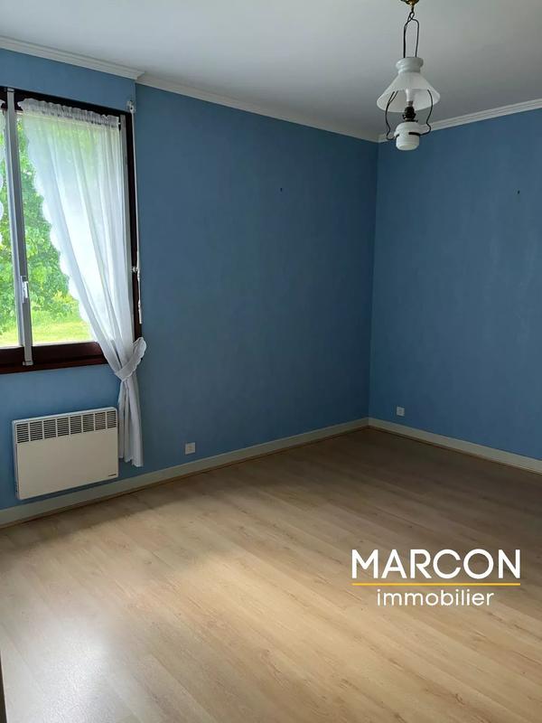 Maison - 225 m² - 7 pièces