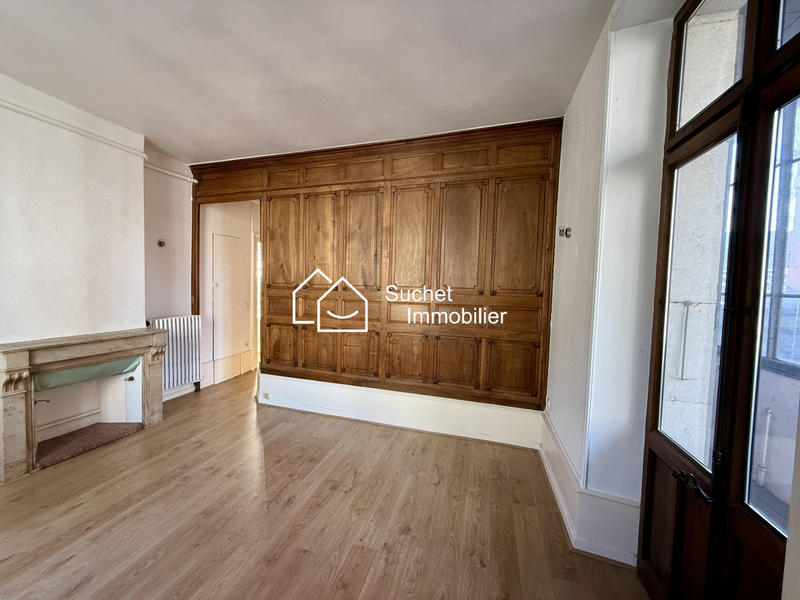 Appartement - 125 m² - 6 pièces