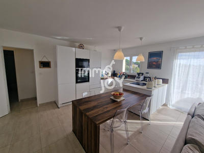 Maison - 93 m² - 4 pièces