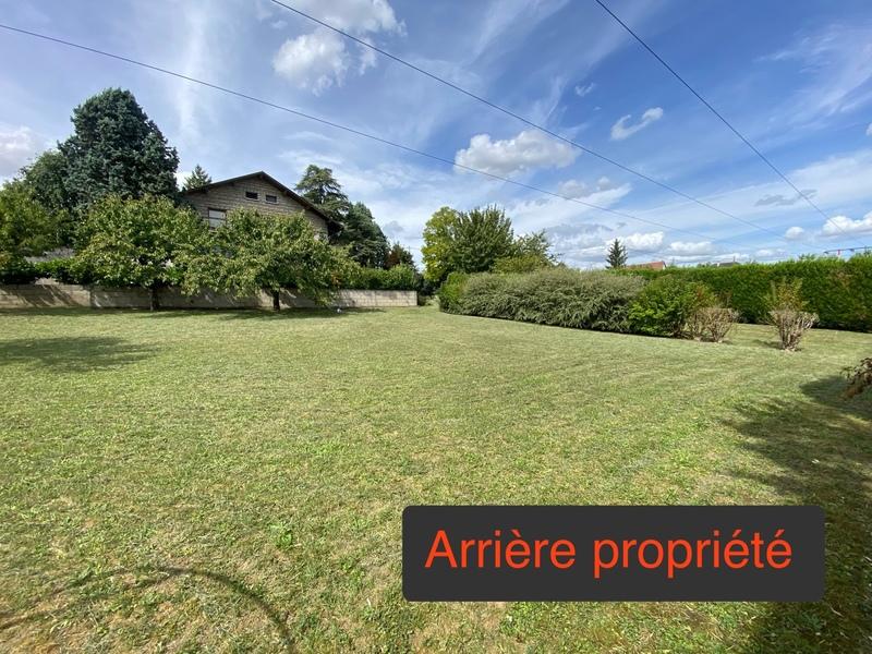 Maison - 300 m² - 10 pièces