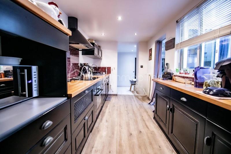 Maison de ville - 184 m² - 9 pièces