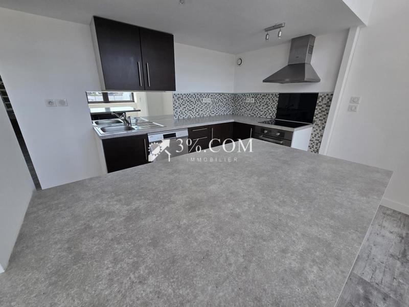 Loft - 133 m² - 4 pièces