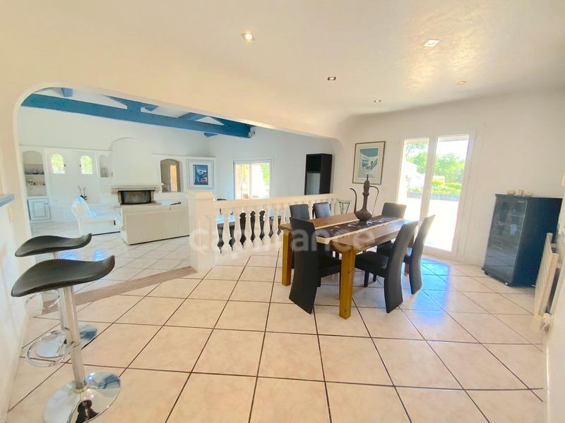 Maison - 151 m² - 6 pièces