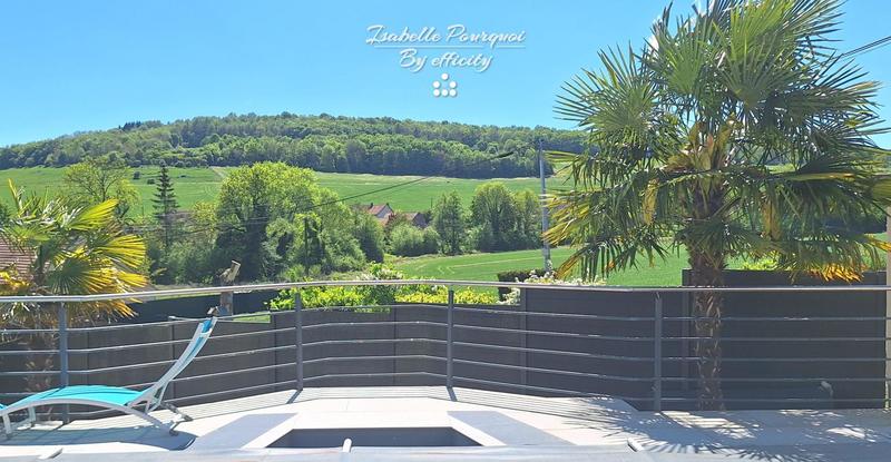 Maison - 280 m² - 11 pièces