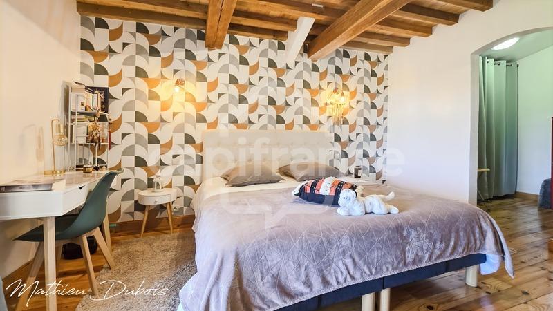 Propriété - 380 m² - 12 pièces