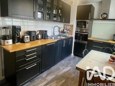 Appartement - 95 m² - 4 pièces