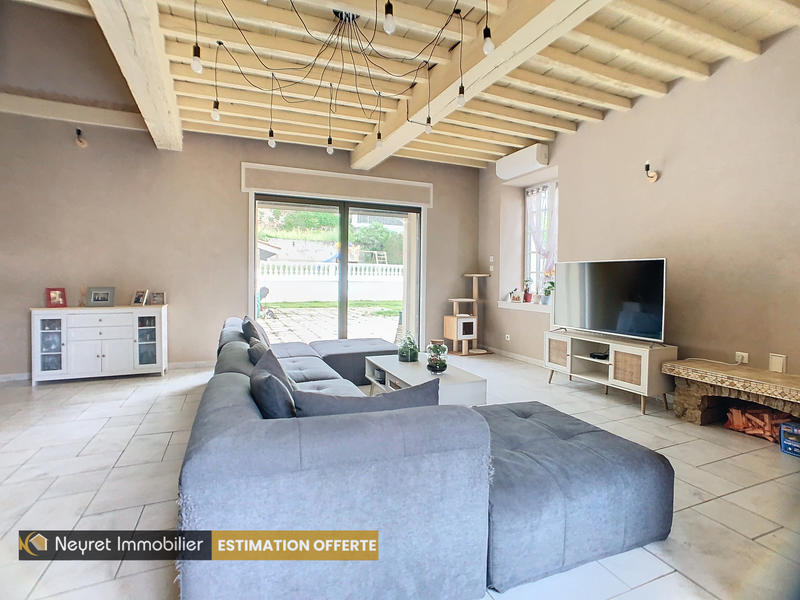 Maison - 250 m² - 7 pièces