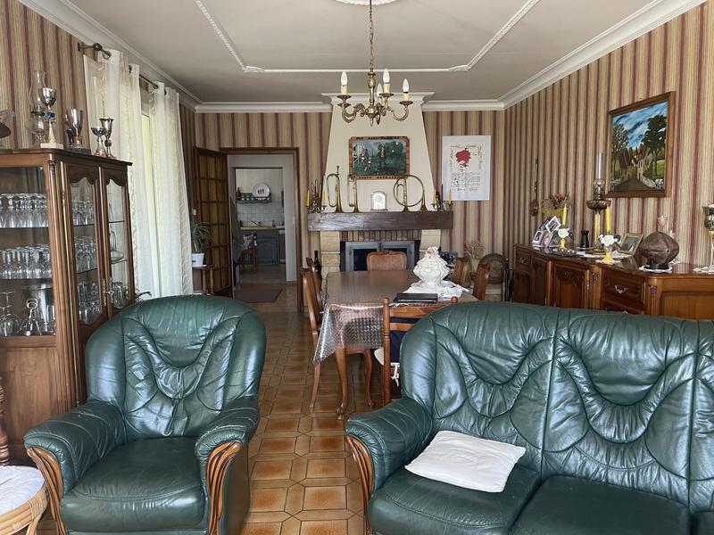 Maison traditionnelle - 154 m² - 6 pièces