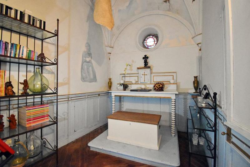 Maison - 328 m² - 12 pièces