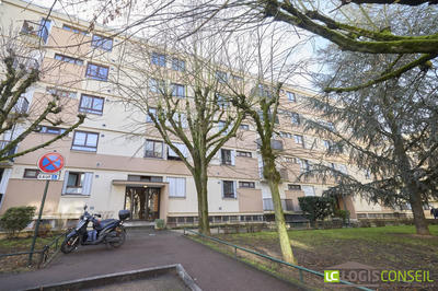 Appartement - 82 m² - 5 pièces