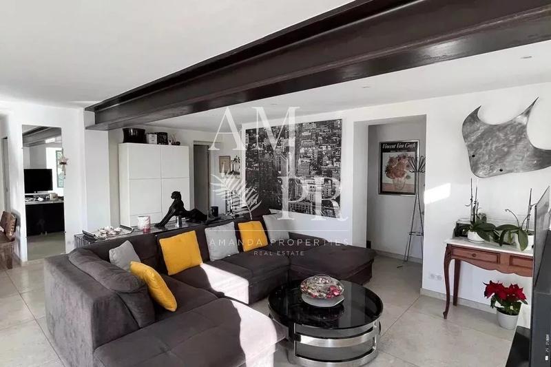 Villa - 233 m² - 7 pièces