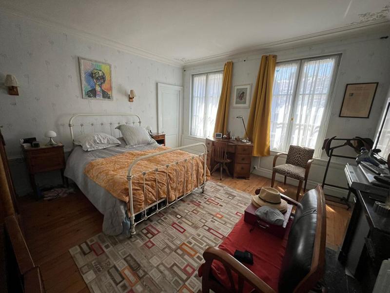 Maison - 200 m² - 7 pièces