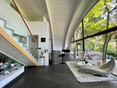 Maison - 260 m² - 7 pièces