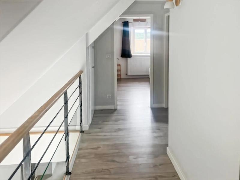 Maison - 240 m² - 4 pièces