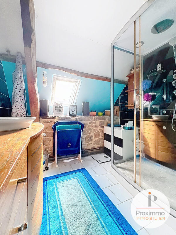 Maison - 238 m² - 6 pièces