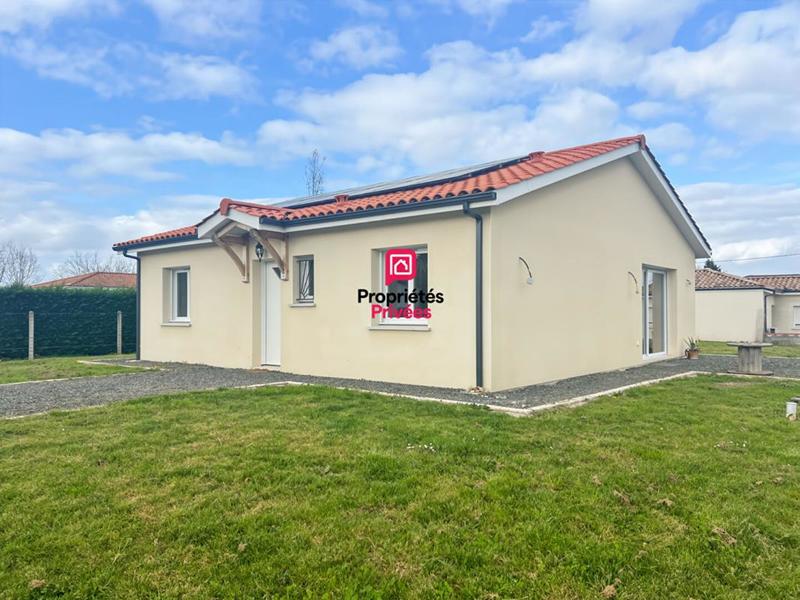 Maison - 90 m² - 5 pièces