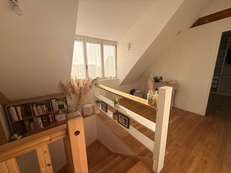 Maison - 105 m² - 7 pièces