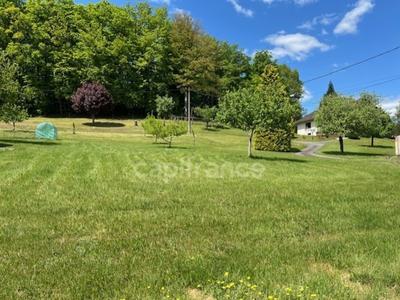 Terrain constructible - 1 179 m²