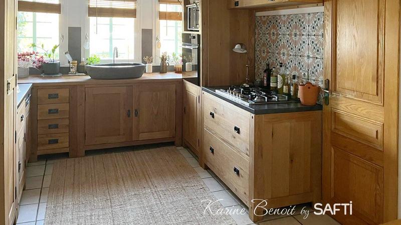 Maison - 237 m² - 8 pièces