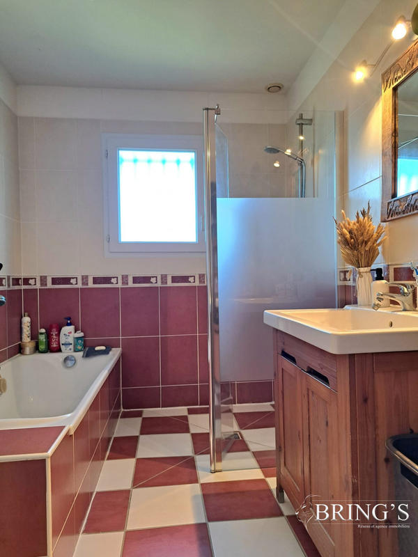 Maison - 123 m² - 5 pièces