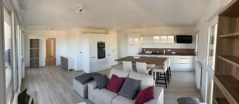 Appartement - 100 m² - 4 pièces