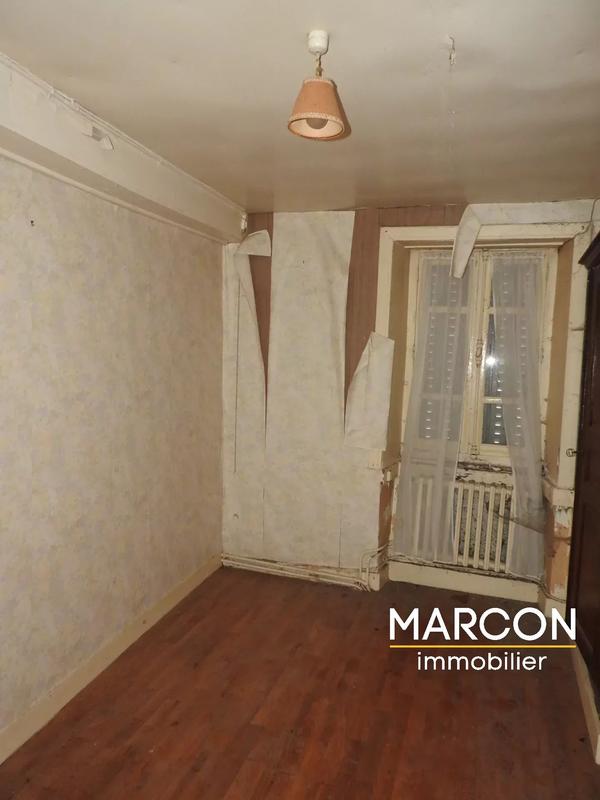 Maison - 214 m² - 12 pièces