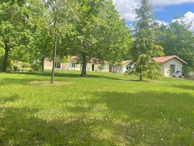 Maison - 97 m² - 5 pièces