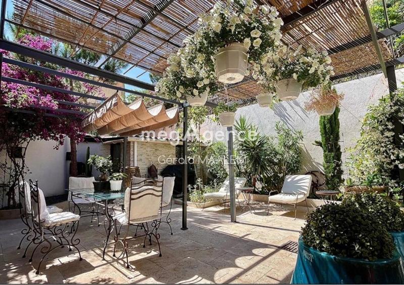 Maison de ville - 100 m² - 5 pièces