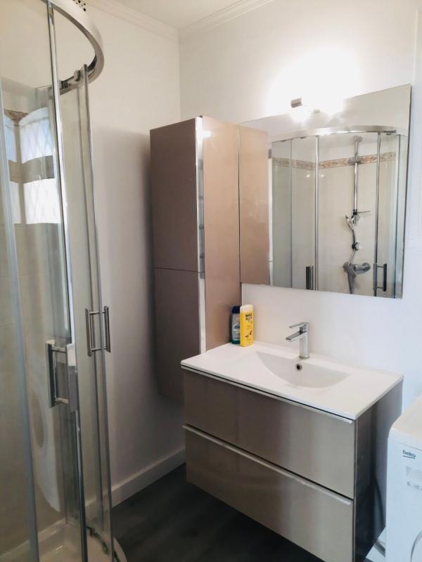 Studio - 30 m² - 1 pièce