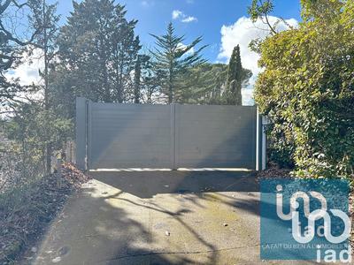 Maison - 198 m² - 8 pièces