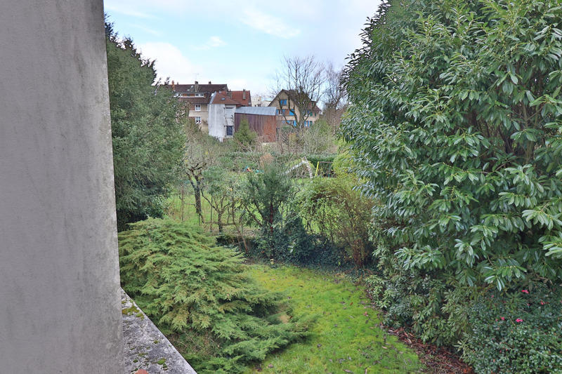 Maison - 220 m² - 7 pièces