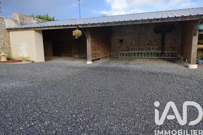 Maison - 254 m² - 11 pièces