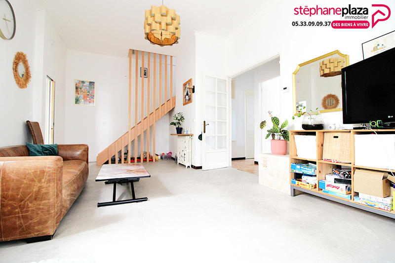 Maison - 100 m² - 5 pièces